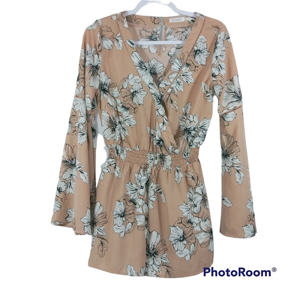 Blu Pepper V Neck Bell Sleeves Tan Floral Romper S